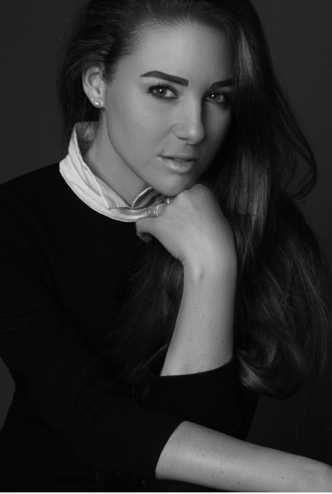 Dr. Sarah Girstmair