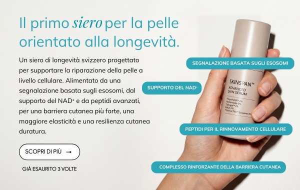 Flacone di SkinSpan™ Advanced Skin Serum che evidenzia la segnalazione basata sugli esosomi, il supporto del NAD⁺, i peptidi per il rinnovamento cellulare e il rafforzamento della barriera cutanea